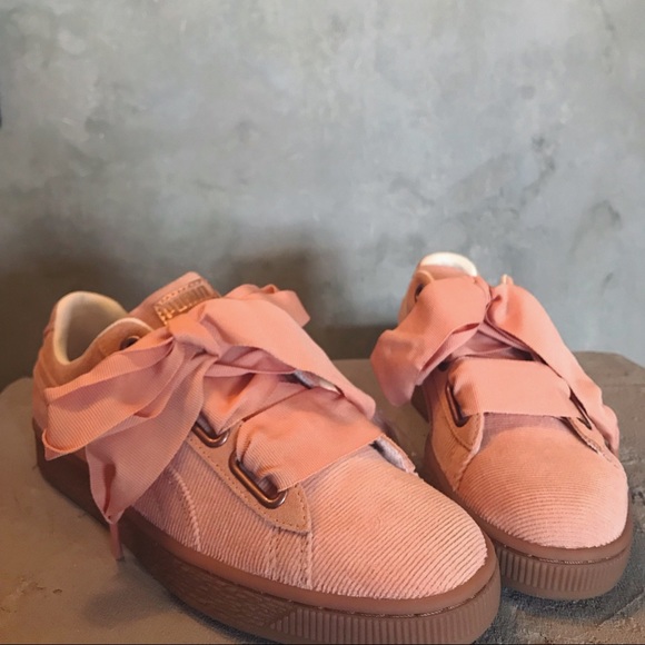 puma basket heart wns